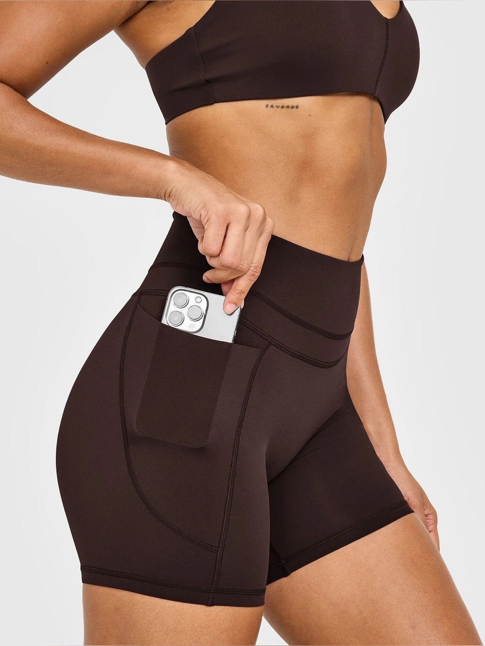 ONER ACTIVE UNIFIEDMOVE™ HIGH WAISTED POCKET SHORTS 6" IN 70% COCOA - Picture 7 of 9